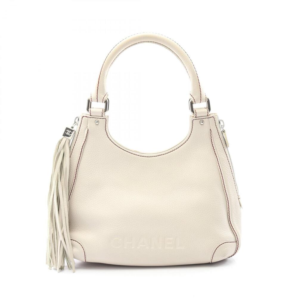 Chanel fringe Handbag leather white